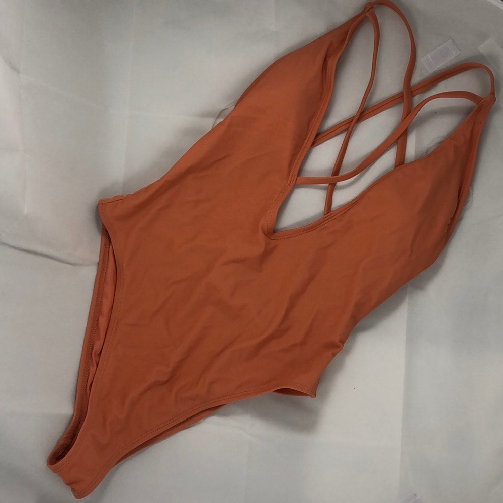 BNWOT forever21 Peachy swimsuit 🍑